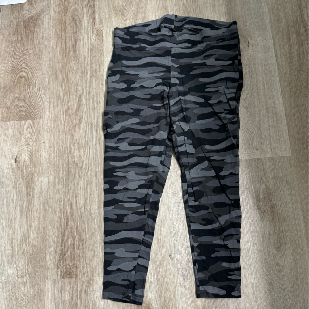 Torrid Leggings Size 2